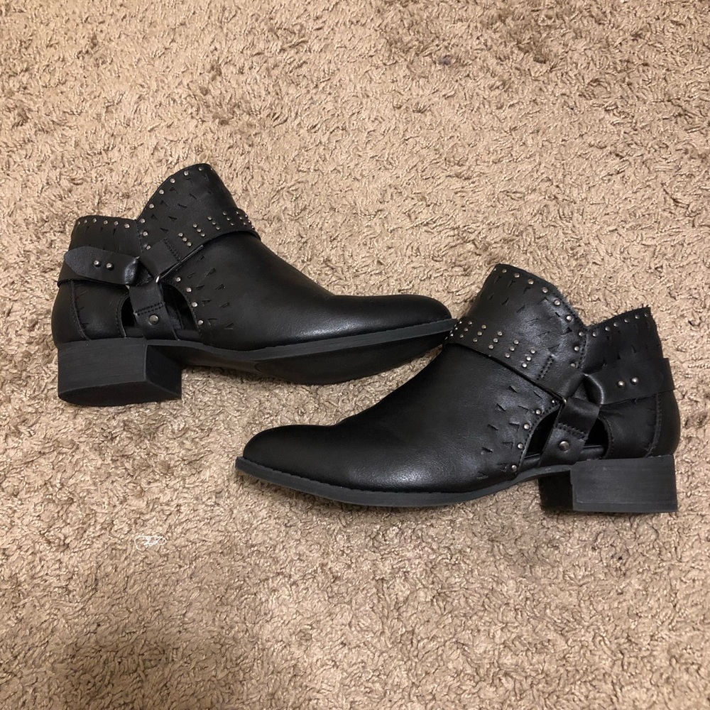 Madden girl black ankle booties